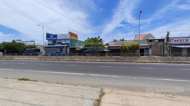 Chính chủ bán nhà 75m2, 2 tầng 1 tum, đối diện sân bay cam ranh, cam nghĩa.  0989 334 ***