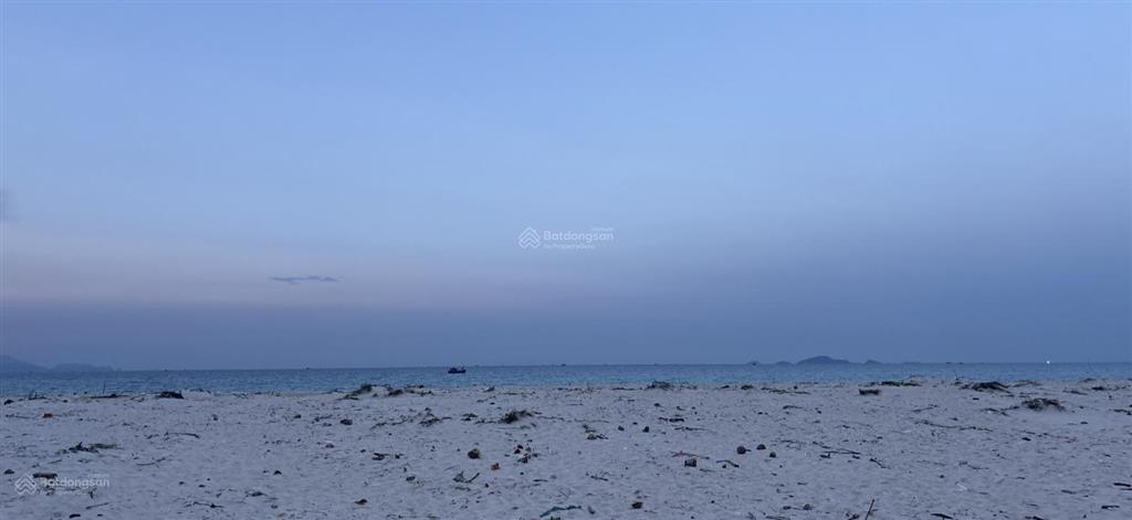 Chính chủ bán đất siêu đẹp mt 17m khu núi đỏ, cam nghĩa, cam ranh, khánh hoà. 0989 334 ***