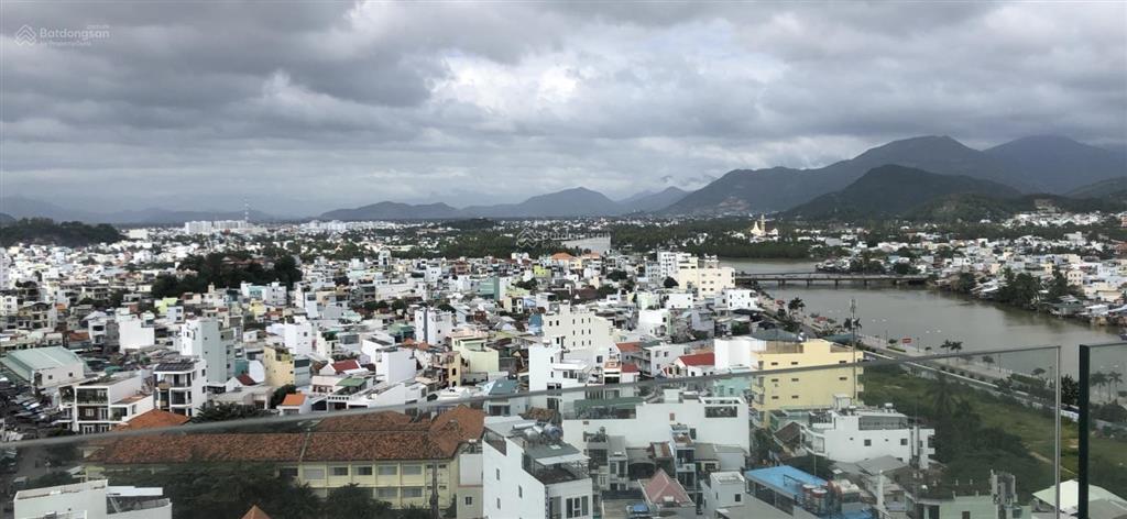 Chính chủ bán đất siêu đẹp mt 17m khu núi đỏ, cam nghĩa, cam ranh, khánh hoà. 0989 334 ***