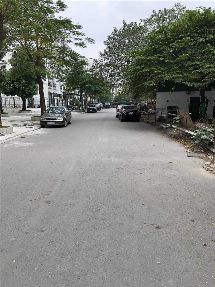 Quỹ lô liền kề biệt thự hacinco đại kim cần bán gấp, ngoại giao, sẵn sổ giao dịch, 0977 917 ***