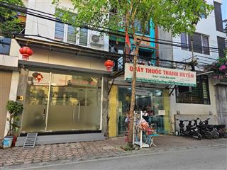 Bán nhà 3 tầng, full đồ, sẵn sổ đỏ. gần trường cấp 2 kim chung. 2 mặt thoáng