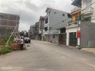 Bán lô 42m2 trục chính, phú vinh, an khánh, sát ga metro số 5 văn cao hòa lạc