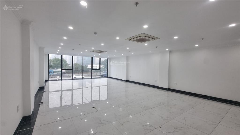 Chính chủ cho thuê văn phòng tại số 114 trần vỹ, mai dịch, cầu giấy 140m2 giá 25tr/tháng
