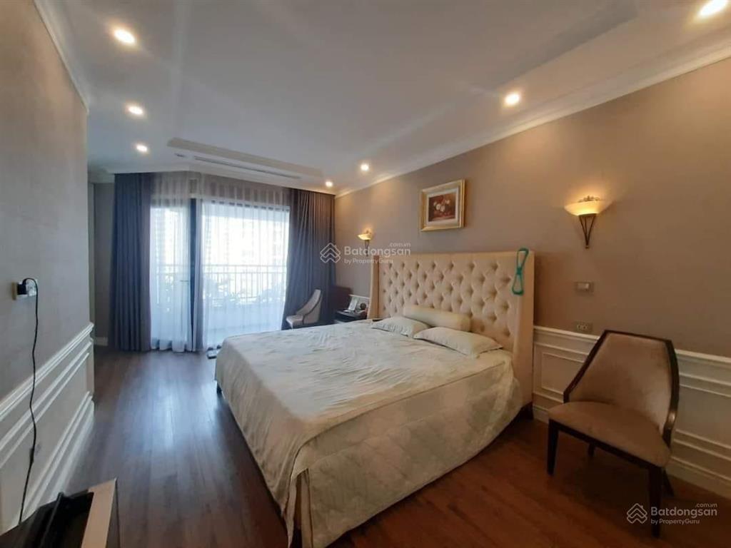 Chính chủ bán chung cư cao cấp n05 tòa 29t dt 152m2 nhà đã sửa chữa cực đẹp căn góc, giá 13 tỷ