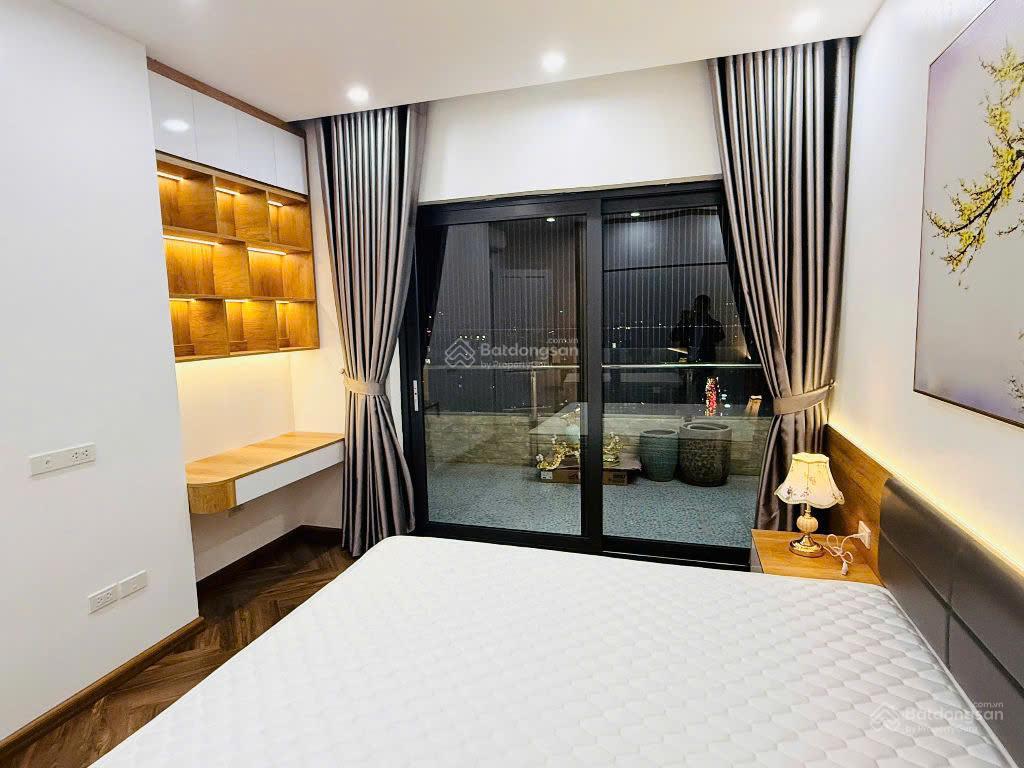 Cần bán gấp căn 3 pn 123m2, ban công view đẹp tại ban cơ yếu chính phủ, giá 10 tỷ có thương lượng