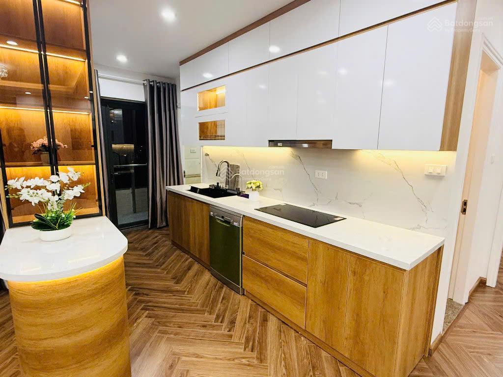 Cần bán gấp căn 3 pn 123m2, ban công view đẹp tại ban cơ yếu chính phủ, giá 10 tỷ có thương lượng