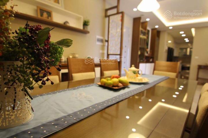 Chính chủ bán căn hộ 3pn, 2wc diamond flower tower, 10 tỷ, 122m2, đầy đủ nội thất