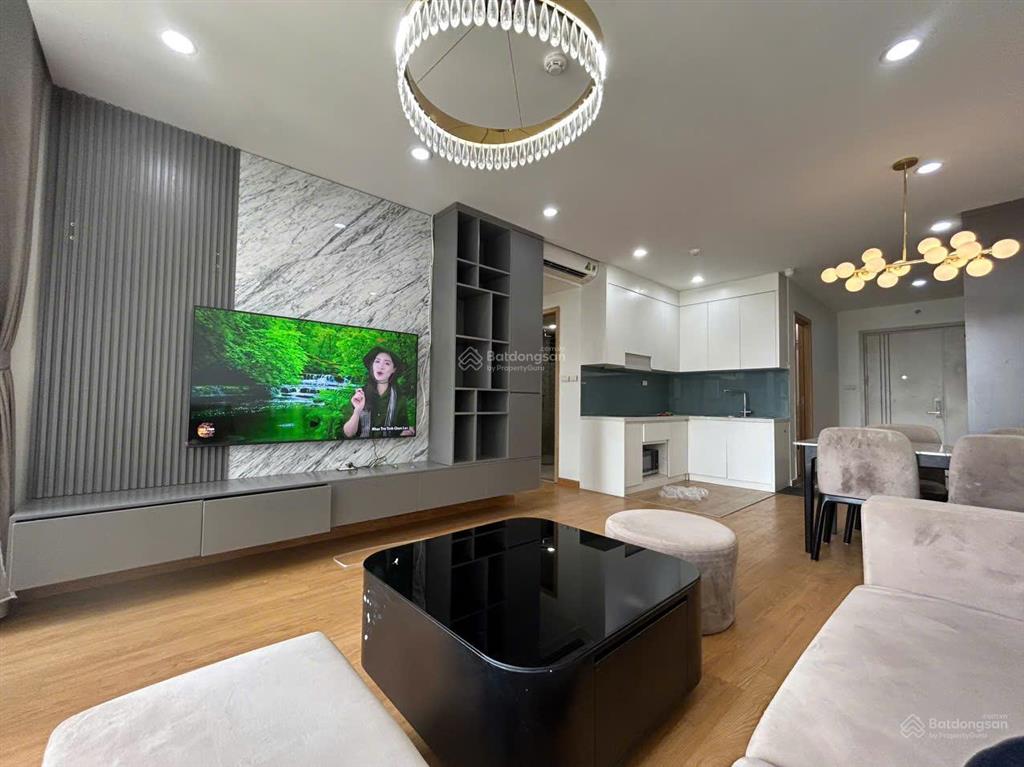 Chính chủ bán căn hộ 2 ngủ 2vs chung cư n04 trần duy hưng, 9,4 tỷ, 94 m2, slot oto vĩnh viễn