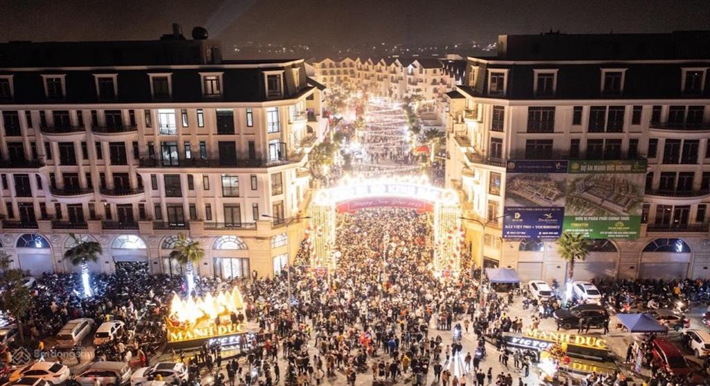 Chính chủ bán căn liền kề 175m 15 tỷ hơn khu đô thị mạnh đức victory  0989 868 ***