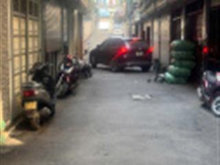 Bán nhà 120m2, cấp 4 gần chợ hoàng công chất, giá chỉ 7.5 tỷ