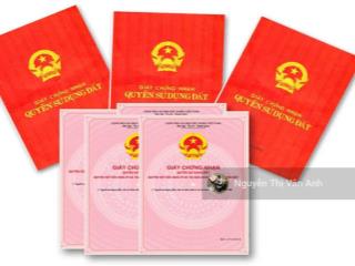Chính chủ cần bán biệt thự mỹ đình 1 dt 136m2 x 4 tầng nội thất rất đẹp, trước mặt là vườn hoa