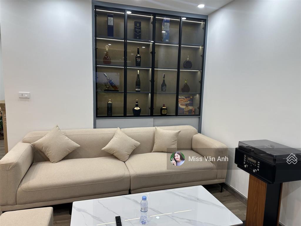 Chính chủ cần bán chung cư cao cấp a4 khu đô thị mỹ đình 1 dt 96m2 thiết kế tuyệt đẹp, 3 pn 2wc