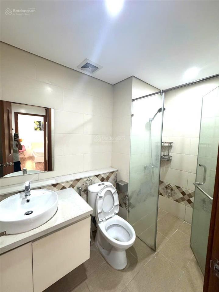Bán căn 706 toà a dự án rivera park 69 vũ trọng phung, 71m2, full đồ mới, giá 7,25 tỷ. 0983 731 ***