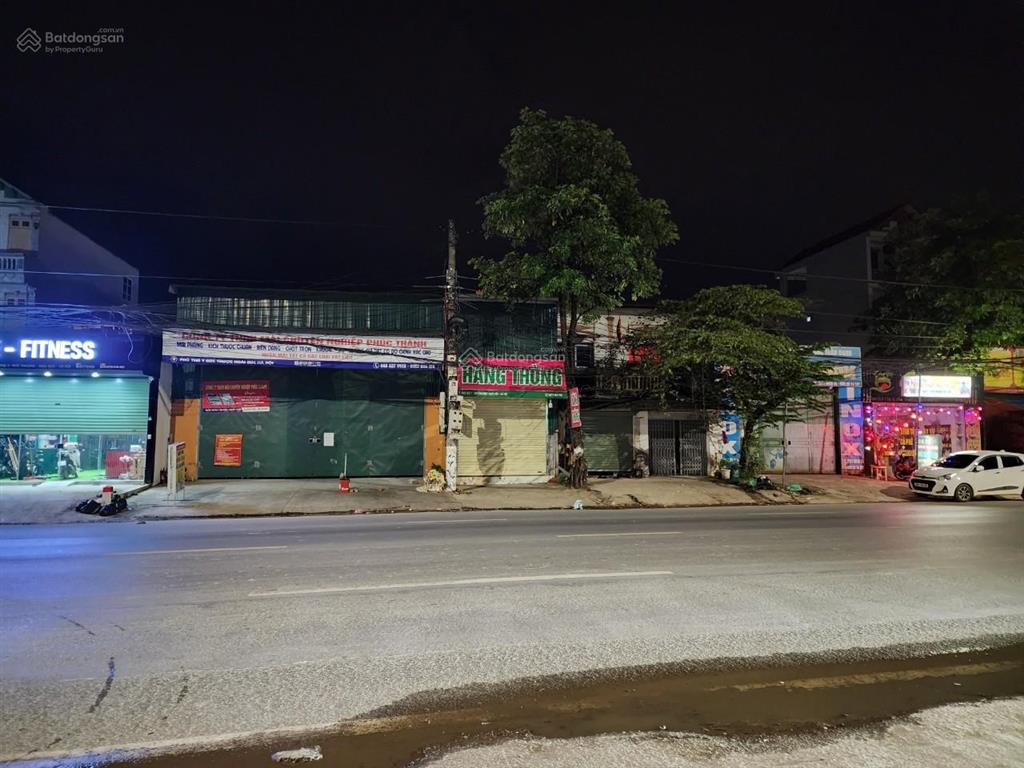 Cần bán gấp ngôi nhà cấp 4 sổ đỏ mặt đường quốc lộ 32 120m2