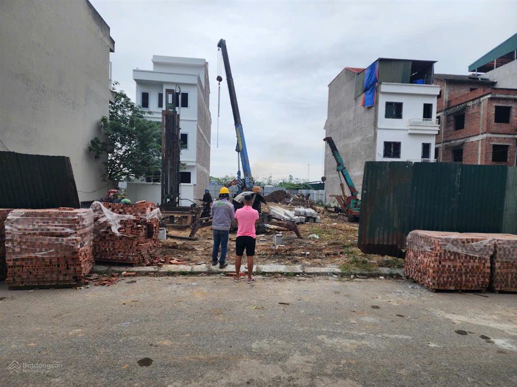 Văn phòng bds ngôi sao bán liền kề cienco 5, diện tích 75m²