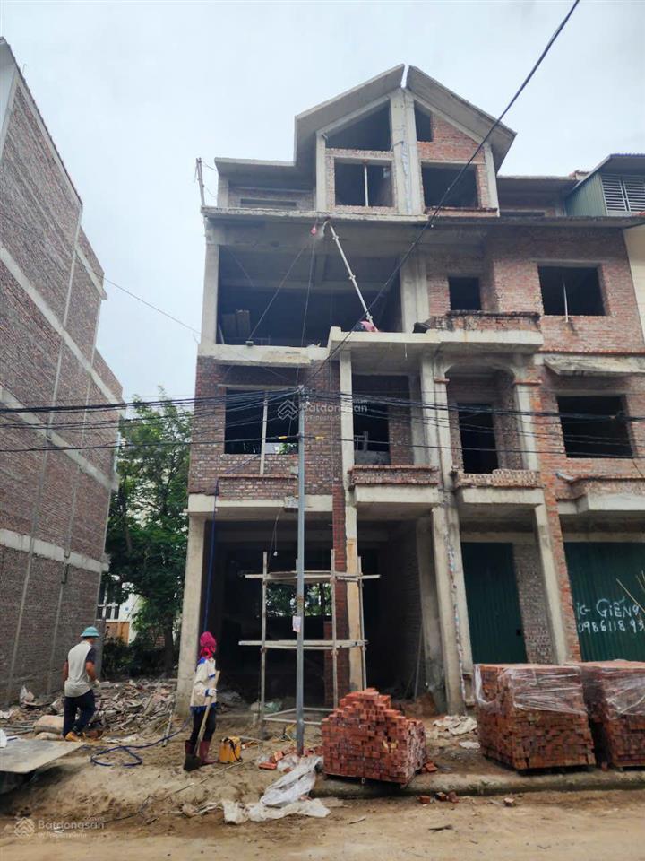 Văn phòng bds ngôi sao bán liền kề cienco 5, diện tích 75m²