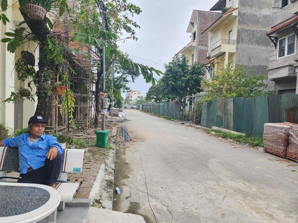 Văn phòng bds ngôi sao bán liền kề cienco 5, diện tích 75m²
