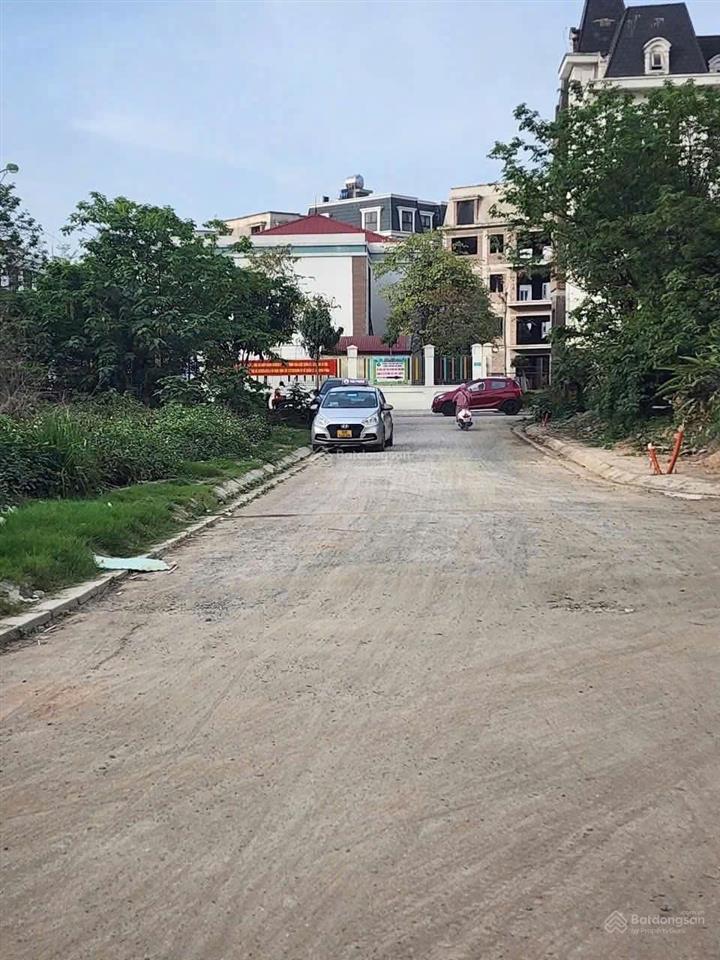 Bán đất dịch vụ siêu đẹp  trạm trôi, hoài đức