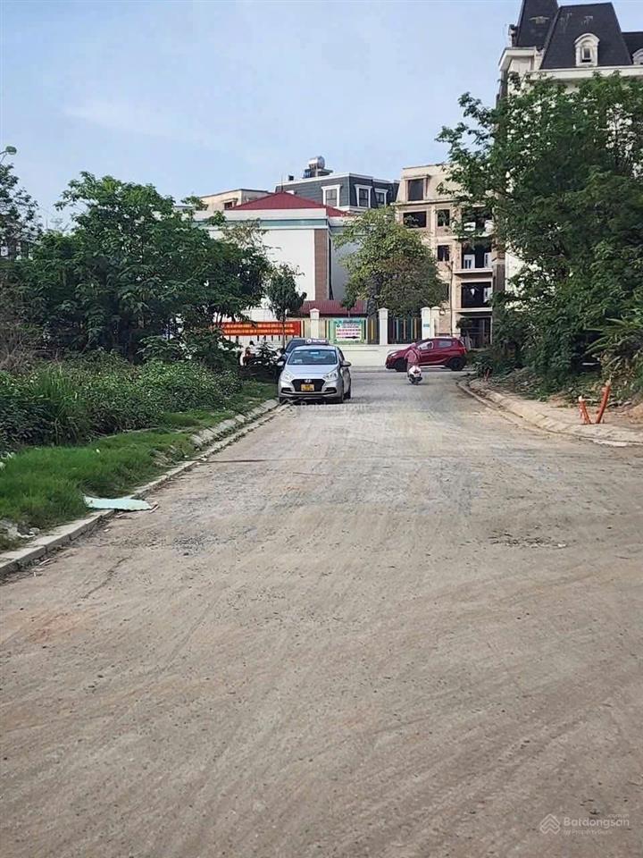 Bán đất dịch vụ siêu đẹp  trạm trôi, hoài đức