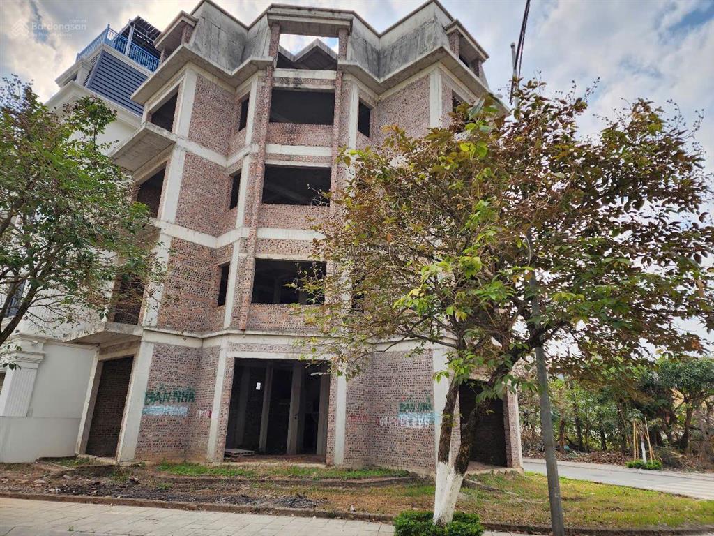 Bán biệt thự 144m² lideco trạm trôi mặt tiền 9m, gần hồ trung tâm, giá tốt!