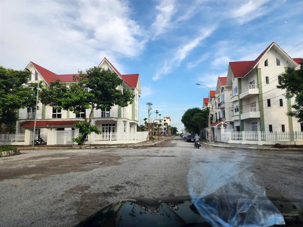 Bán 2 shophouse liền kề mặt đường 24m & hoàng quốc việt  kđt senco5 tân lập, hoài đức