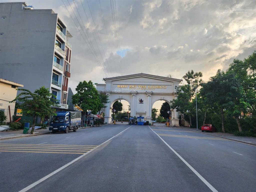 Bán biệt thự song lập lideco hoài đức  162m², mt 9m, xây 5 tầng, vị trí trung tâm, sổ đỏ chính chủ