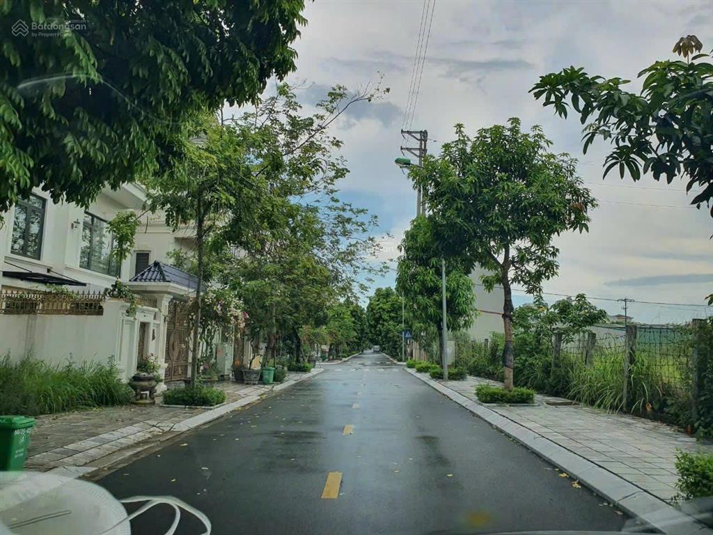 Bán biệt thự song lập lideco hoài đức  162m², mt 9m, xây 5 tầng, vị trí trung tâm, sổ đỏ chính chủ