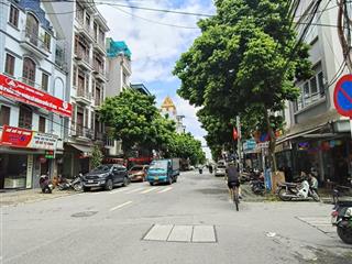 Bán đất rộng 1.700m2 mặt tiền 70m khu phố tứ liên, tây hồ, hà nội