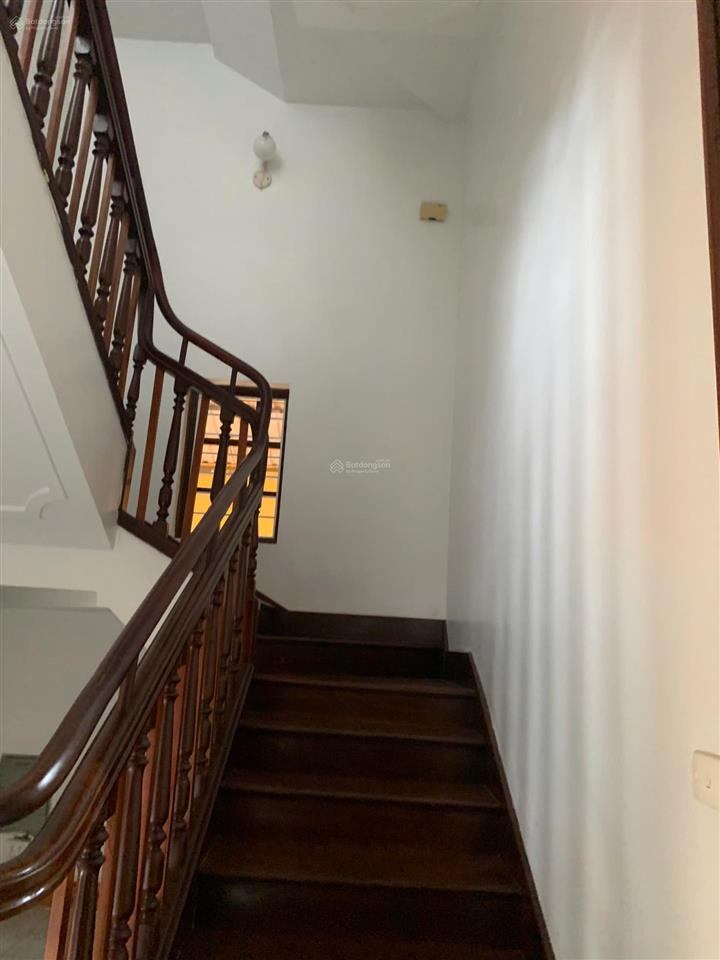 Cho nhà 4 tầng sân vườn diện tích 250m2 mặt tiền 10m khu phố đường tây hồ hà nội  0981 222 ***