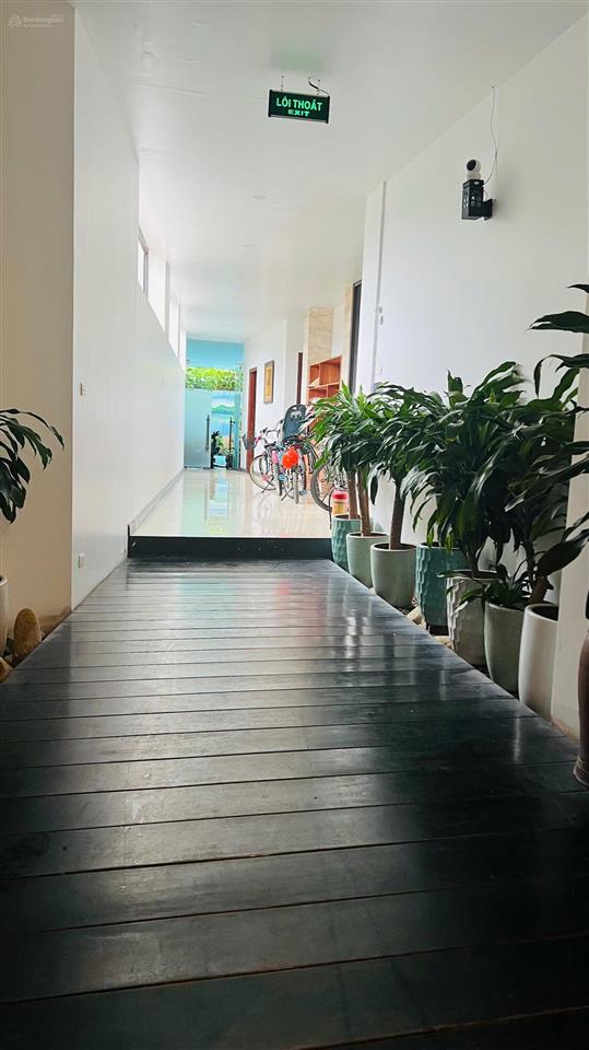 Bán tòa nhà 8 tầng diện tích 193m2 khu phố đường tây hồ quảng an tây hồ, hà nội  0981 222 ***