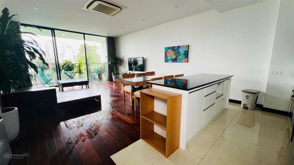 Bán tòa nhà 8 tầng diện tích 193m2 khu phố đường tây hồ quảng an tây hồ, hà nội  0981 222 ***