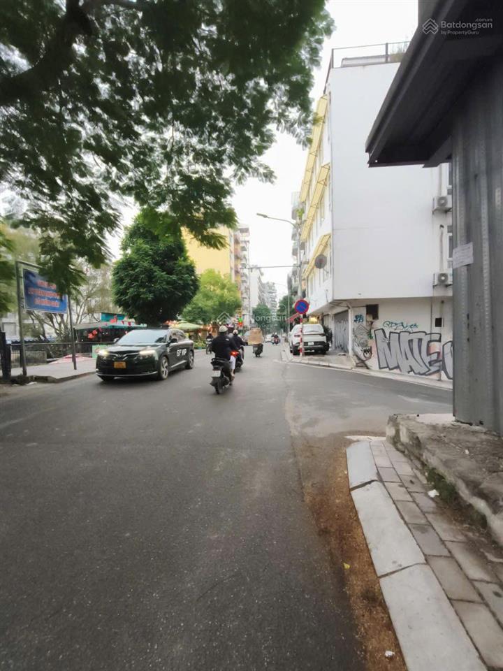 Bán toà nhà căn hộ cao cấp 8 tầng mặt phố tô ngọc vân quảng an tây hồ hà nội