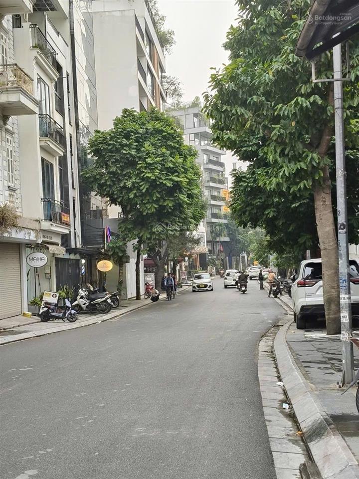 Bán toà nhà căn hộ cao cấp 8 tầng mặt phố tô ngọc vân quảng an tây hồ hà nội