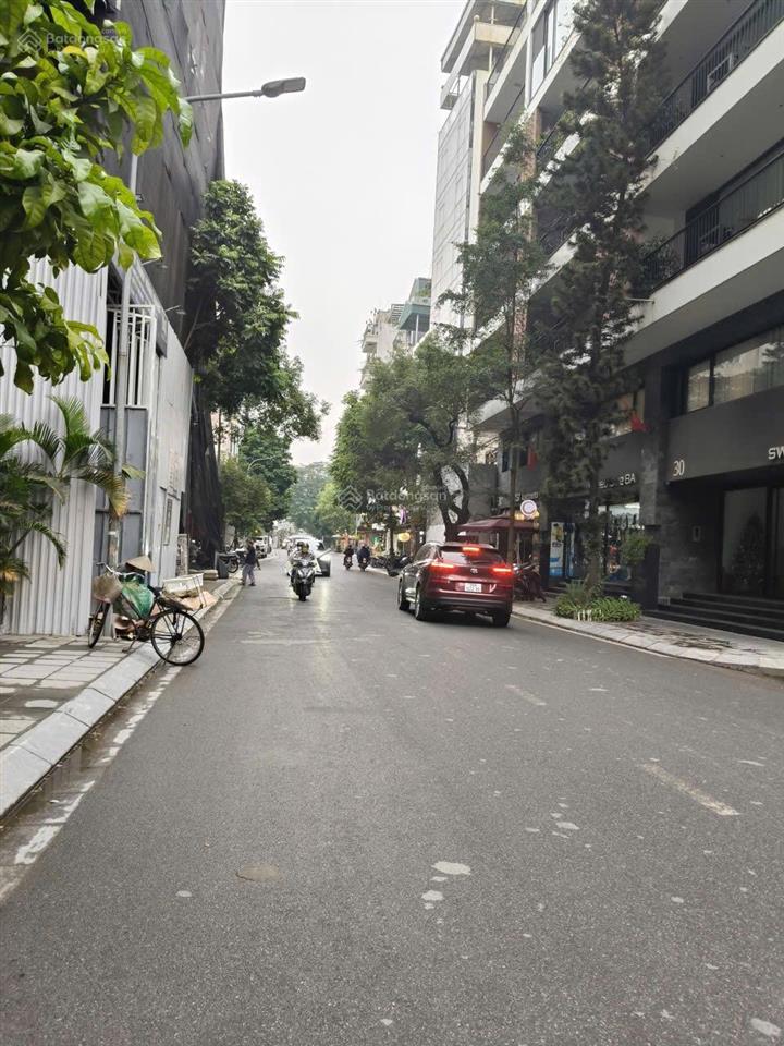 Bán toà nhà căn hộ cao cấp 8 tầng mặt phố tô ngọc vân quảng an tây hồ hà nội