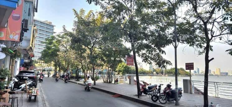 Bán nhà 6 tầng mặt phố nhật chiêu  view hồ tây hà nội