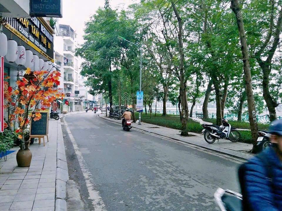 Bán nhà 6 tầng mặt phố nhật chiêu  view hồ tây hà nội