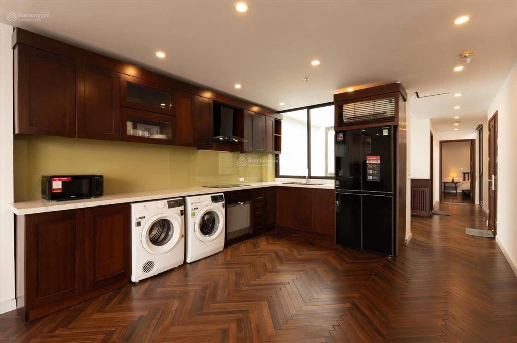 Bán các tòa nhà căn hộ dòng tiền cao tây hồ hà nội  0981 222 ***