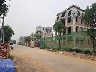 Cần bán nhà đất biệt thự đẹp nhất dự án kđt cienco5 mê linh300m2 trục chính đường 18,5m giá tốt