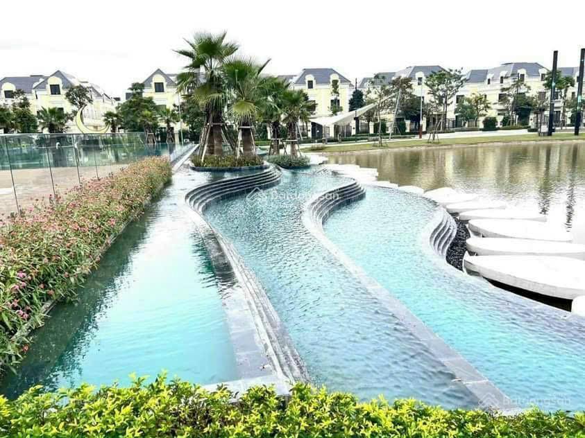 Chủ cần bán nhanh biệt thự song lập siêu đẹp 130,5m² hướng đông nam có tầng hầm  đường rộng 39m