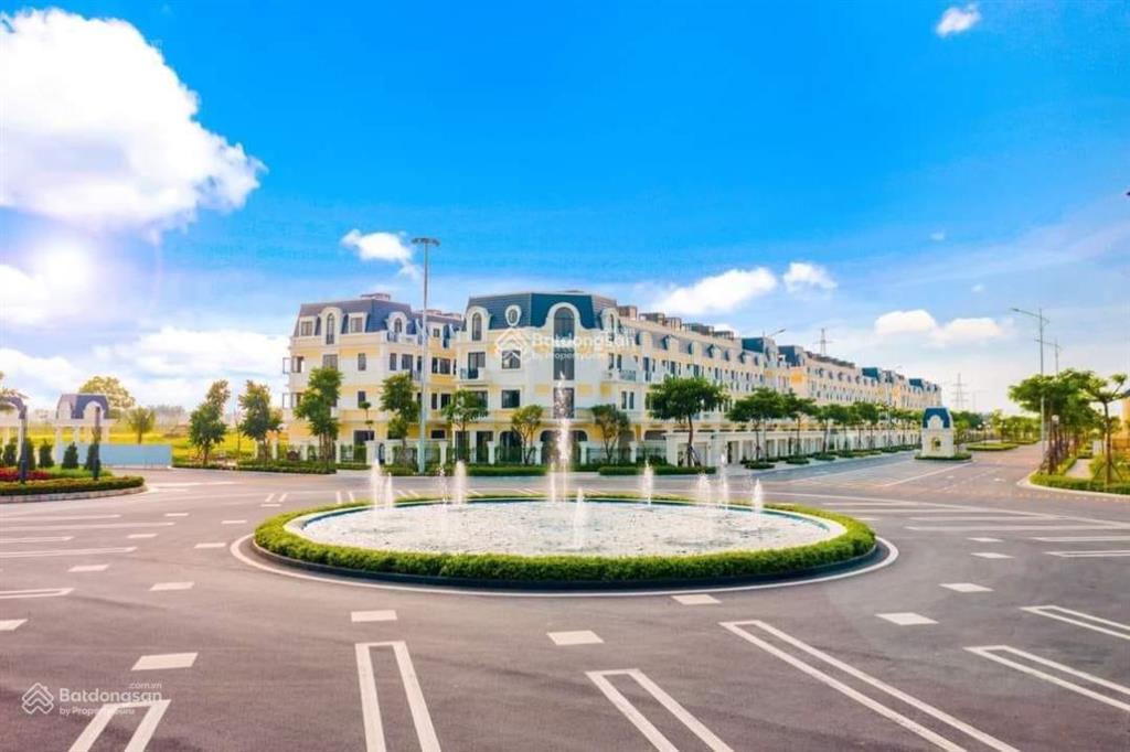 Chủ cần bán nhanh biệt thự song lập siêu đẹp 130,5m² hướng đông nam có tầng hầm  đường rộng 39m