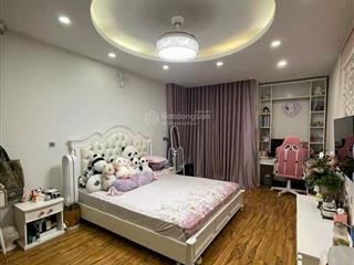Bán nhà riêng tại đội cấn, 7 tỷ, 38m2, đẹp, gần nhiều tiện ích