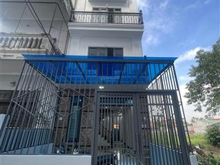 Bán nhà riêng tại xã hưng đạo, quốc oai, hà nội, view hồ tình lam, ngay chợ đại thành.
