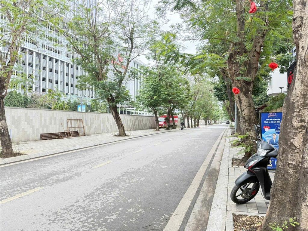 Bán biệt thự vườn đào, lạc long quân, tây hồ, hà nội