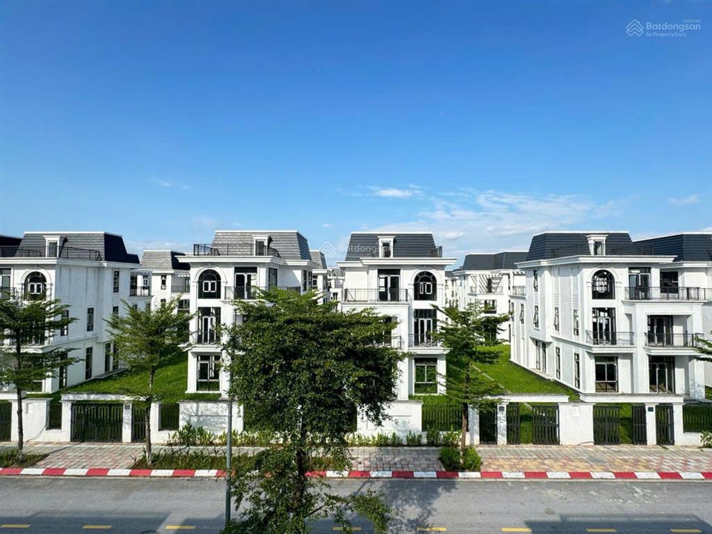 Biệt thự hud me linh central đấu giá giá tốt, trả tiến độ, hỗ trợ vay 70%, sổ đỏ,  0984 879 ***