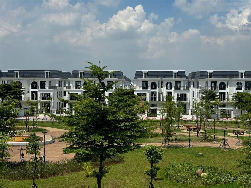 Biệt thự hud me linh central đấu giá giá tốt, trả tiến độ, hỗ trợ vay 70%, sổ đỏ,  0984 879 ***