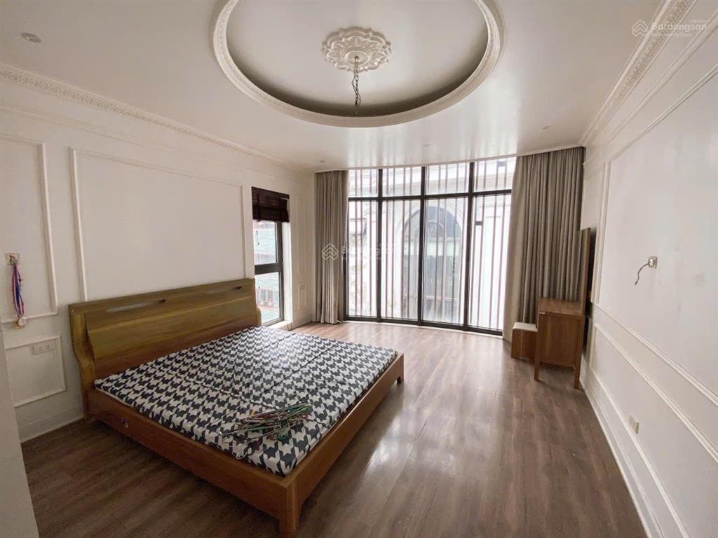 Chính chủ cần bán biệt thự song lâp, khu k,dt 180m2, xây 4 tầng,mt 9m trục đường 30m,vị trí đẹp