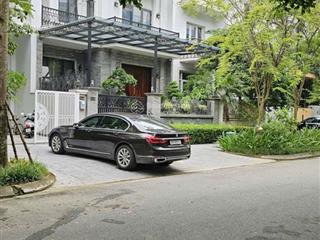 Chính chủ cần bán biệt thự song lâp, khu k,dt 180m2, xây 4 tầng,mt 9m trục đường 30m,vị trí đẹp