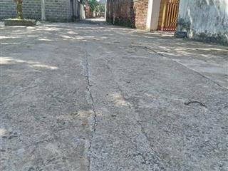 Bán 62m2 đất ở, Đông Yên _ Quốc Oai chỉ 1.7 tỷ