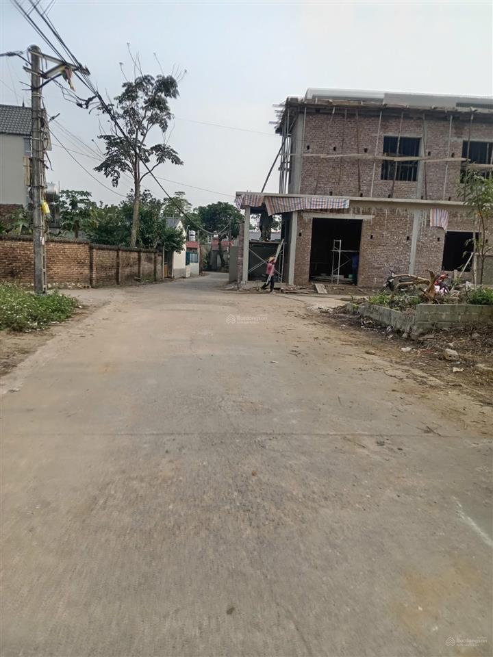 Bán 190m2 lô góc, mặt tiền 10m, ô tô chạy thông