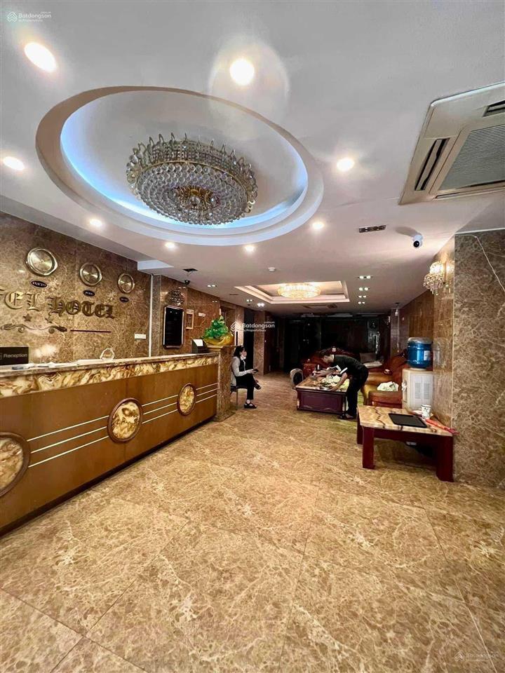 Tòa nhà mặt phố bùi thị xuân, 77m2 xây 7 tầng thang máy, giá 48 tỷ